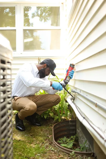 work photo from defendpropestcontrol.com