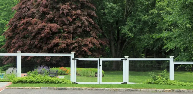 IMG 2037, Riverside Fence