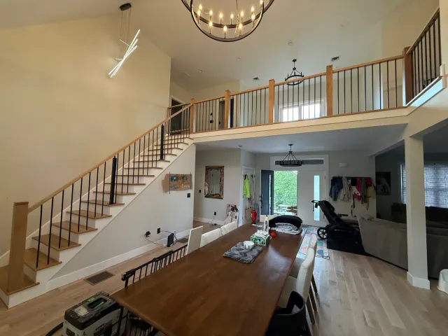 Staircase & balcony railing