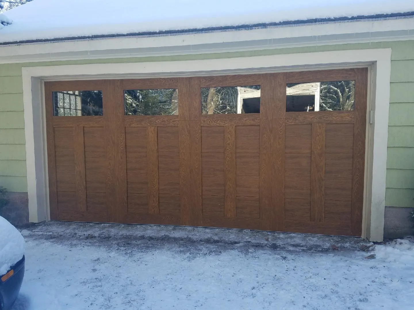 work photo from lizziesgaragedoors.com