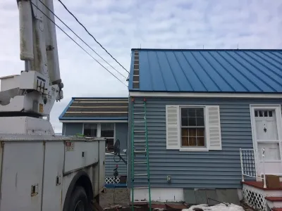 work photo from leightonroofing.com