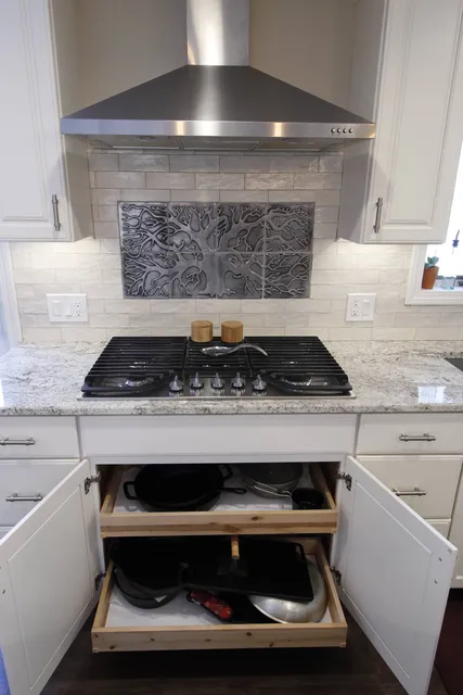 Inspiration for a timeless kitchen remodel in Boston