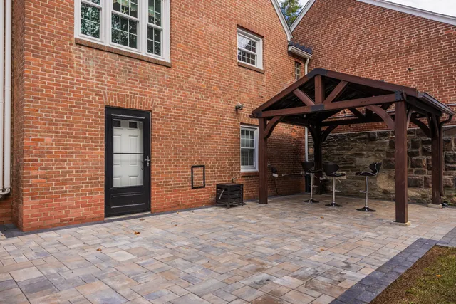 work photo from dolanlandscaping.com
