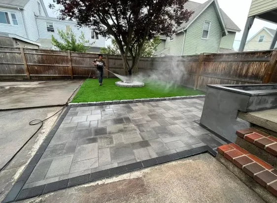 E&M Landscaping & Construction