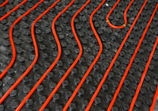 Radiant heating installation