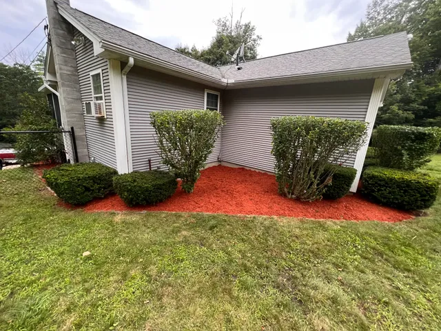 Honeybee Landscaping & Lawn Care Services work photo