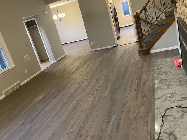 https://dmhardwoodflooring.net/wp-content/uploads/2022/01/home-4-640x480.jpg