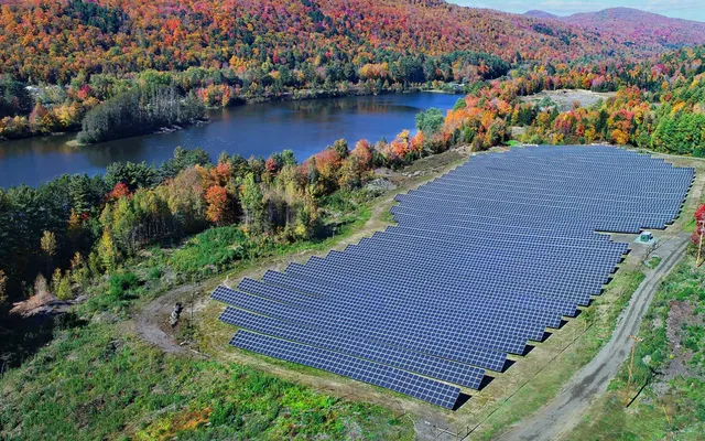 Encore Renewable Energy work photo