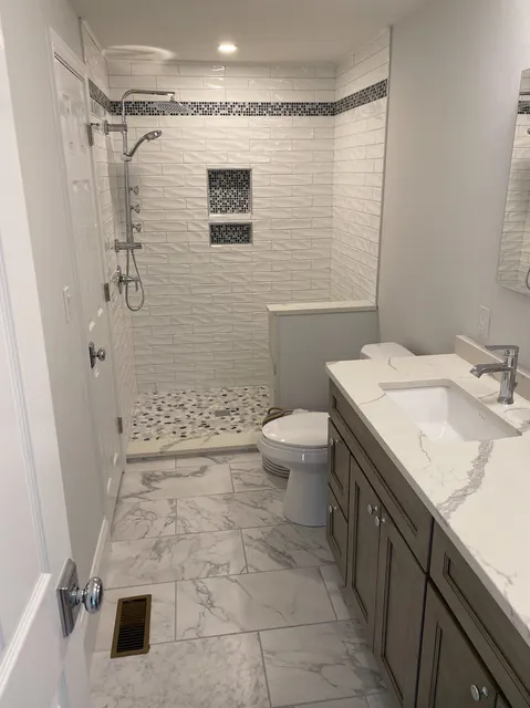 Example of a bathroom design in Boston