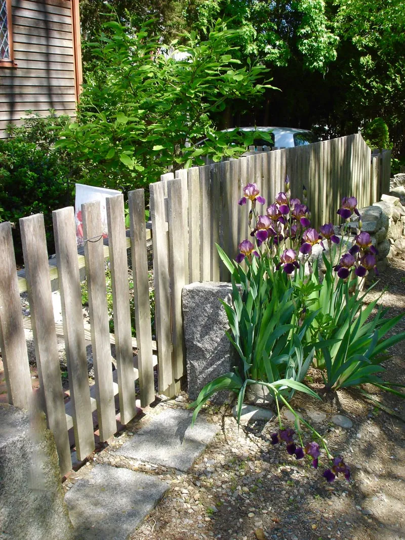 work photo from newleaflandscapedesign.com