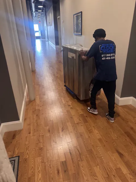 Round The Clock Moving work photo