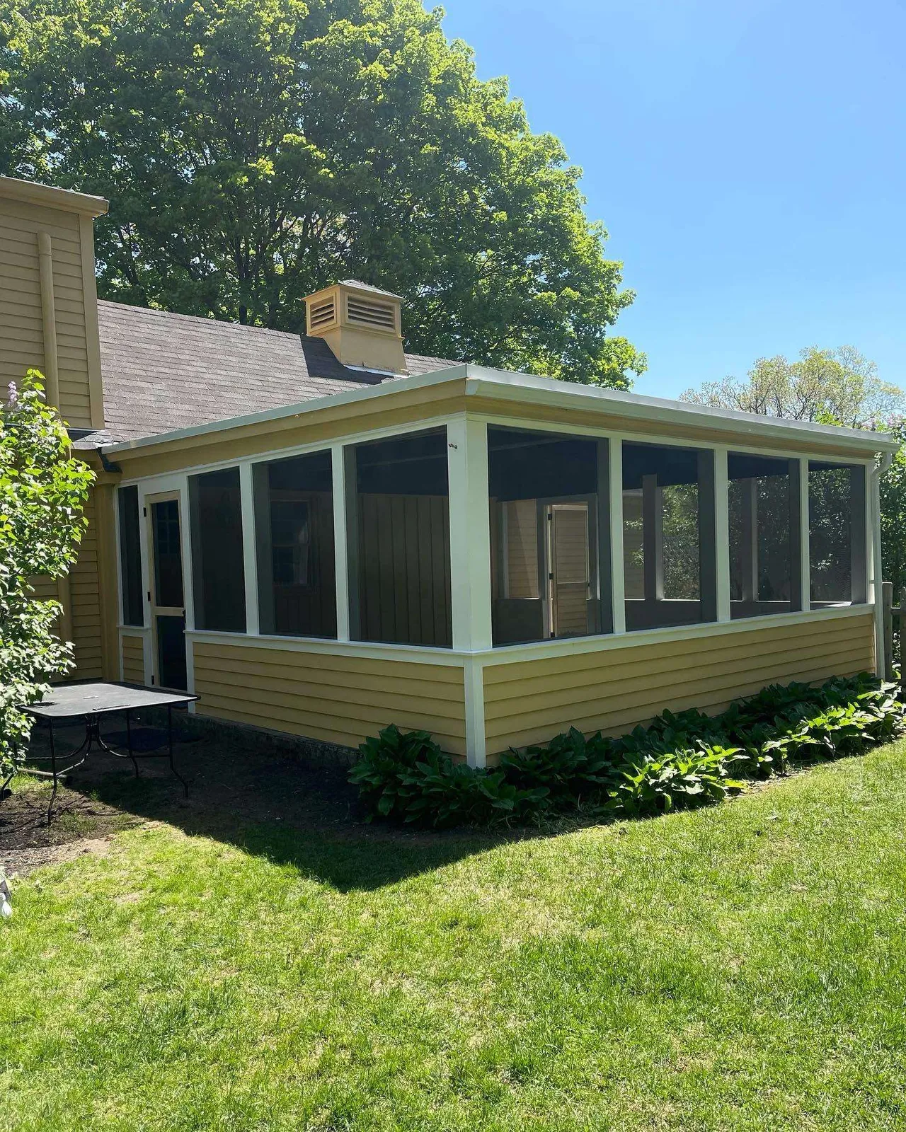 Porch with privacy screen