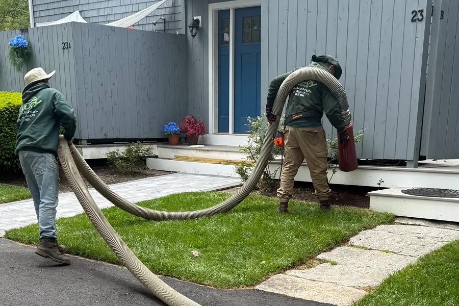 mulch installation