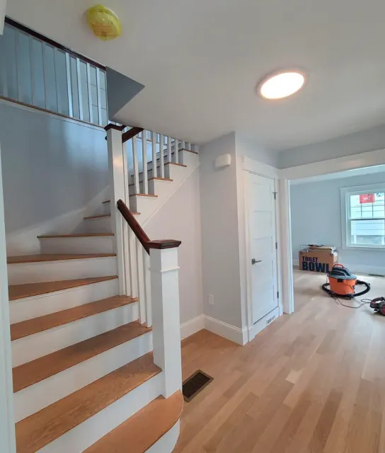 From shelving to intricate finishes, our team of skilled carpenters delivers carpentry projects that blend functionality with aesthetics, tailored to your style.
