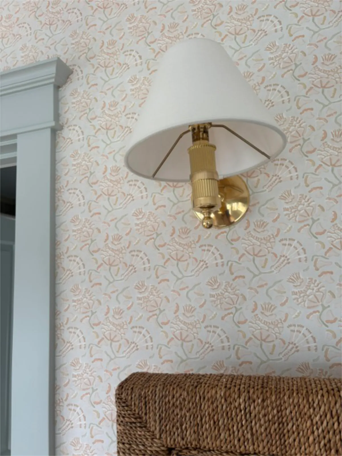 work photo from burnetterwallpaperandpainting.com