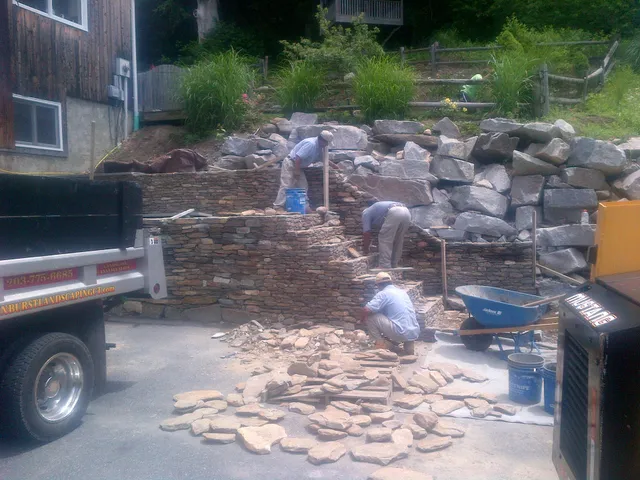work photo from sunburstlandscapingct.com
