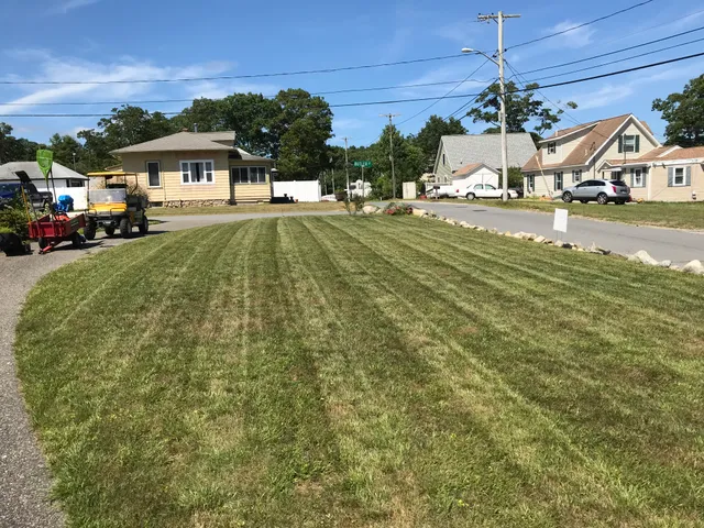 Fraser Lawn Care work photo