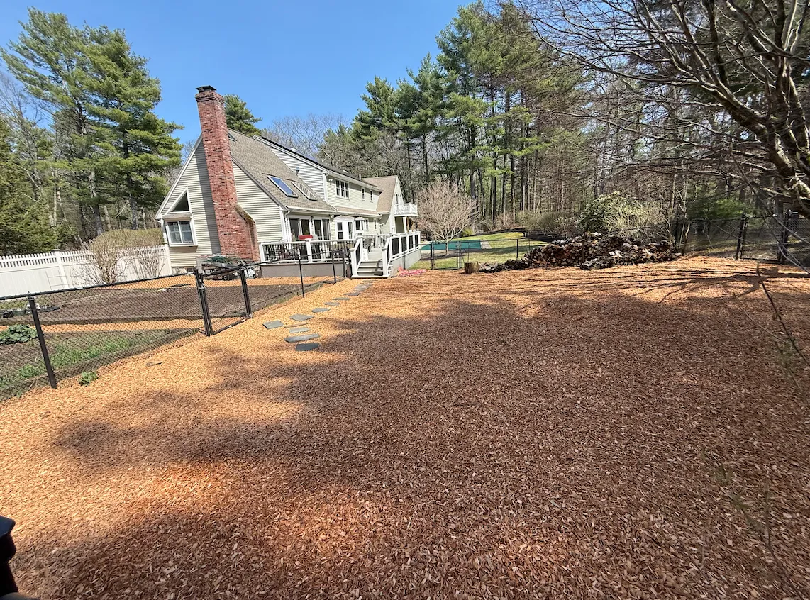 Full Yard Mulch Install