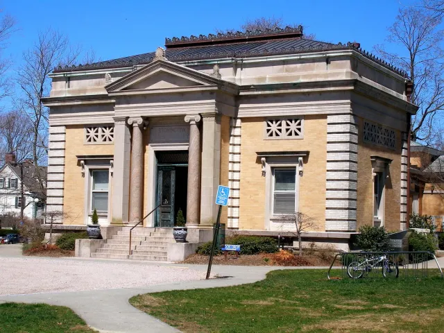The Stonington Free Library