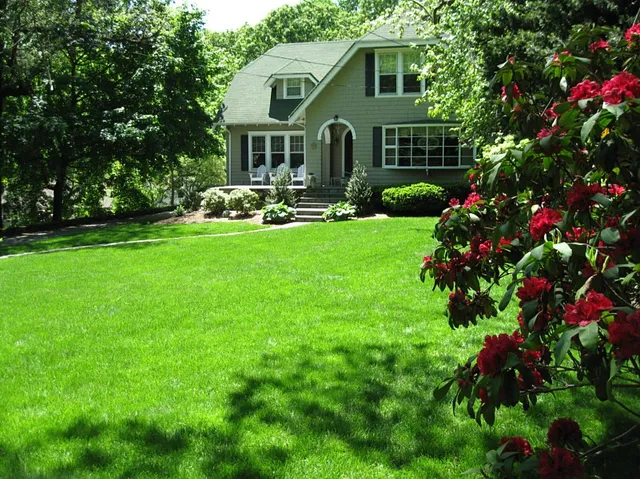 work photo from roberthansenlandscaping.com