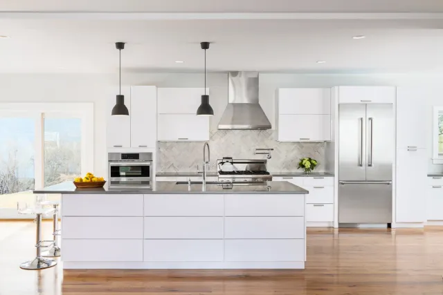 High Gloss White Modern Kitchen