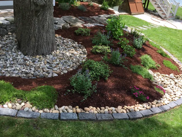 Grant's Lawn Care & Landscaping work photo