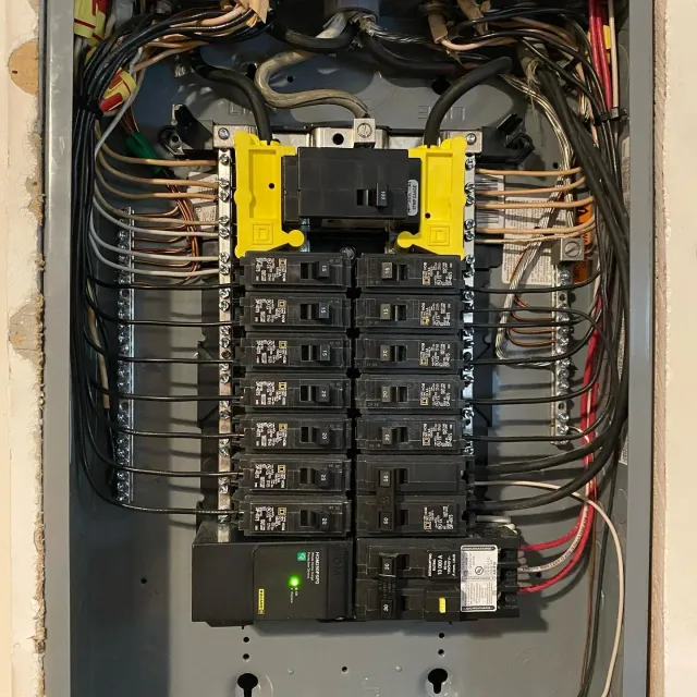 Lil&rsquo; 100amp push-matic swap out ⚡️🤙