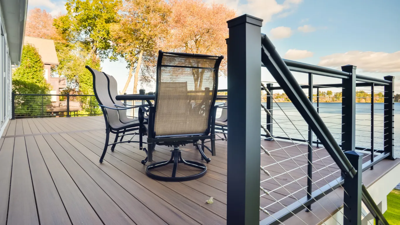 Deck Builder Hudson
