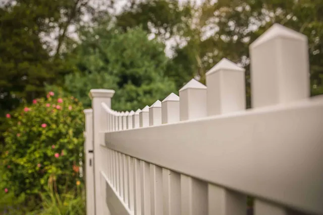 work photo from fenceprosdirect.com