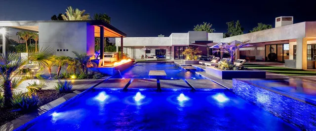 work photo from luxurypools.com