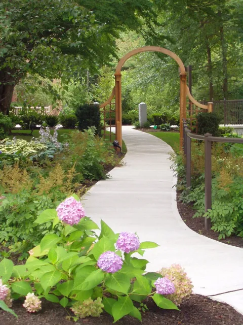 Dr. Harvey Zarren Healing Garden, Union Hospital, Lynn MA(5)