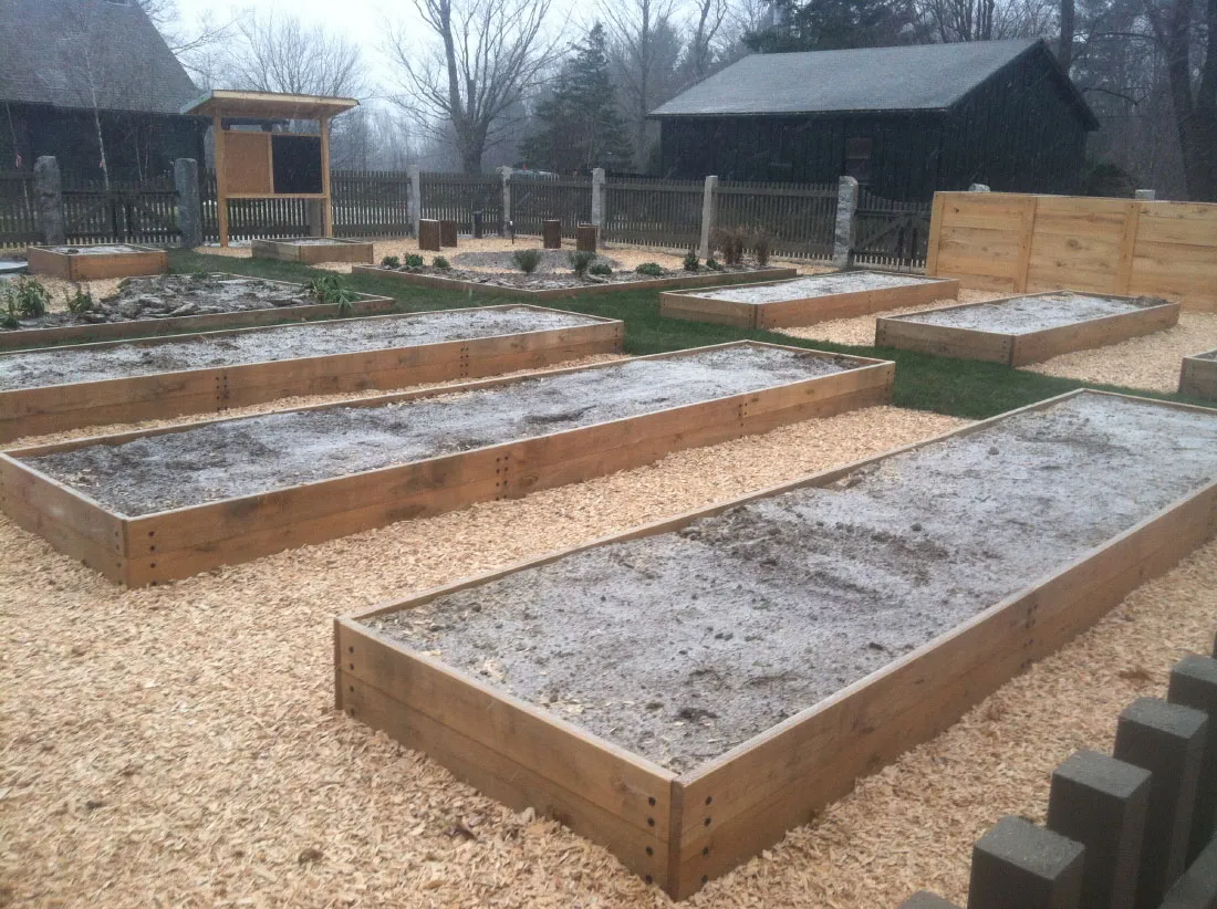 work photo from beyondlandscapecontracting.com