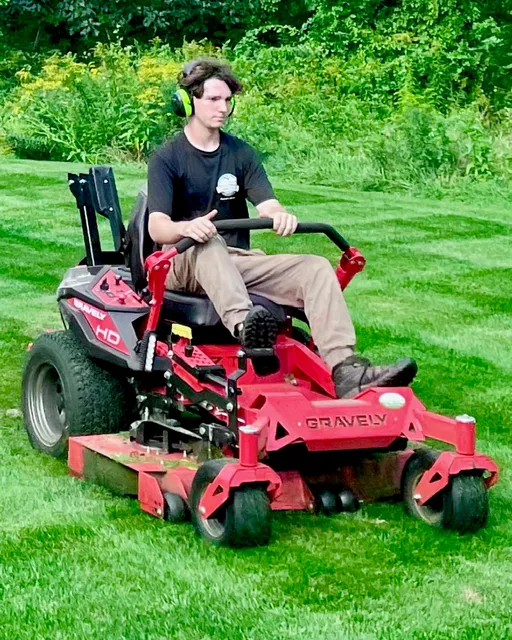 work photo from tybrettlenlawncare.com