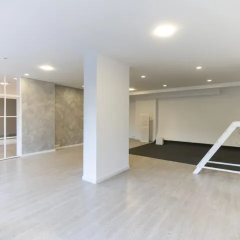 MODERN HOUSE