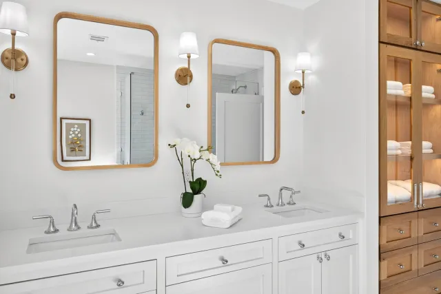 GR Custom Cabinetry & Interiors work photo