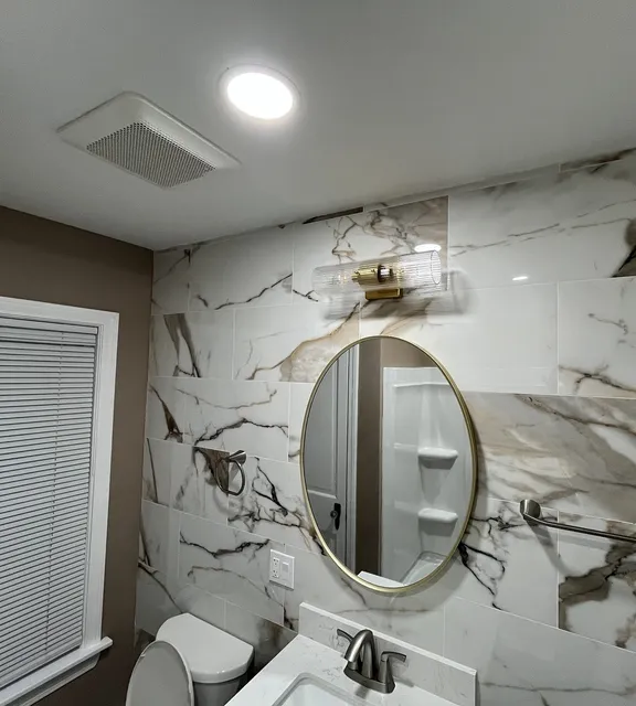 Bathroom vanity lighting