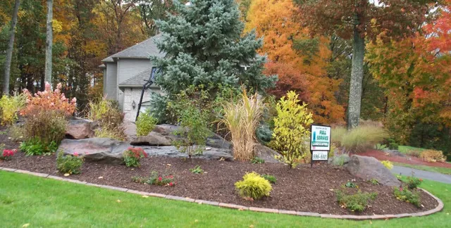 work photo from fullservicelandscaping.net