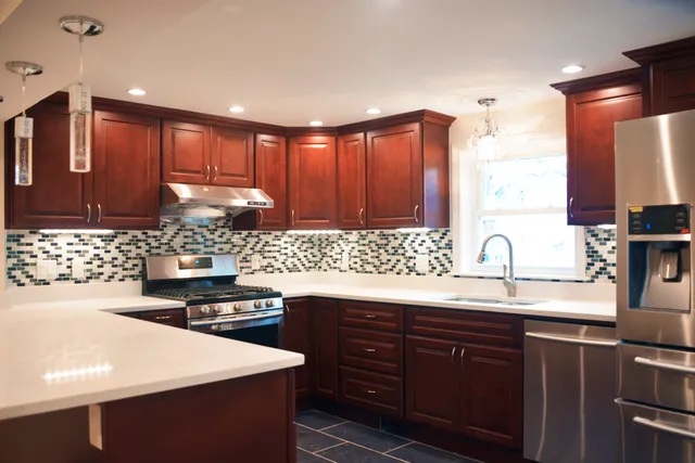 work photo from starkitchencabinets.com