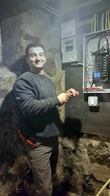 Licensed Electrician