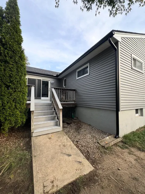 Seamless gutters