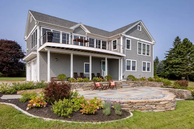 Brunswick, ME Landscaping Companies
