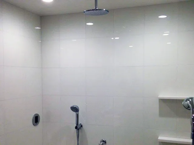 bathroom2