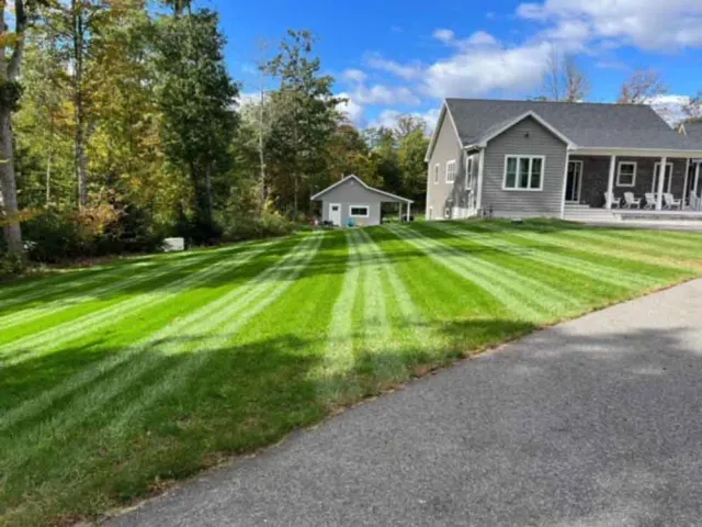 work photo from hartfordslawnsolutions.com