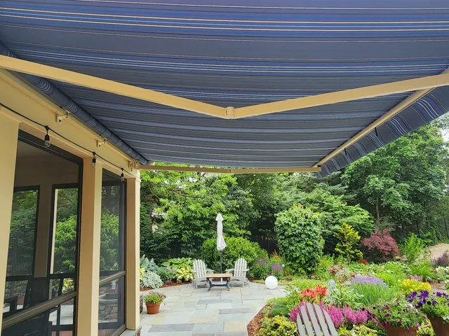MasterCraft Retractable Awnings Company work photo