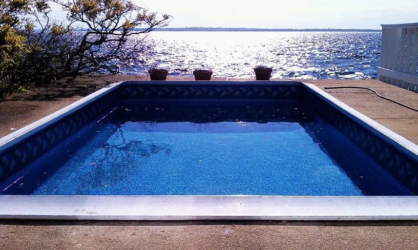 work photo from aboveallpools.com