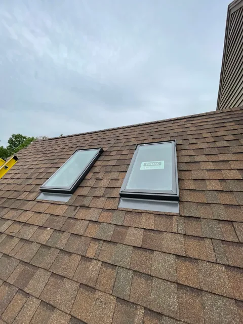 ROOFING & SIDING