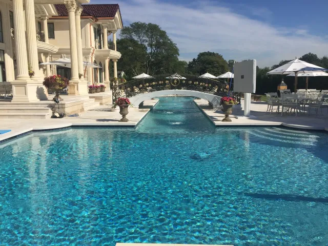 work photo from signaturepoolsinc.com