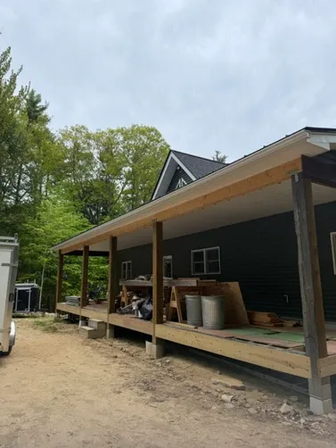 Seamless aluminum gutter on front of house