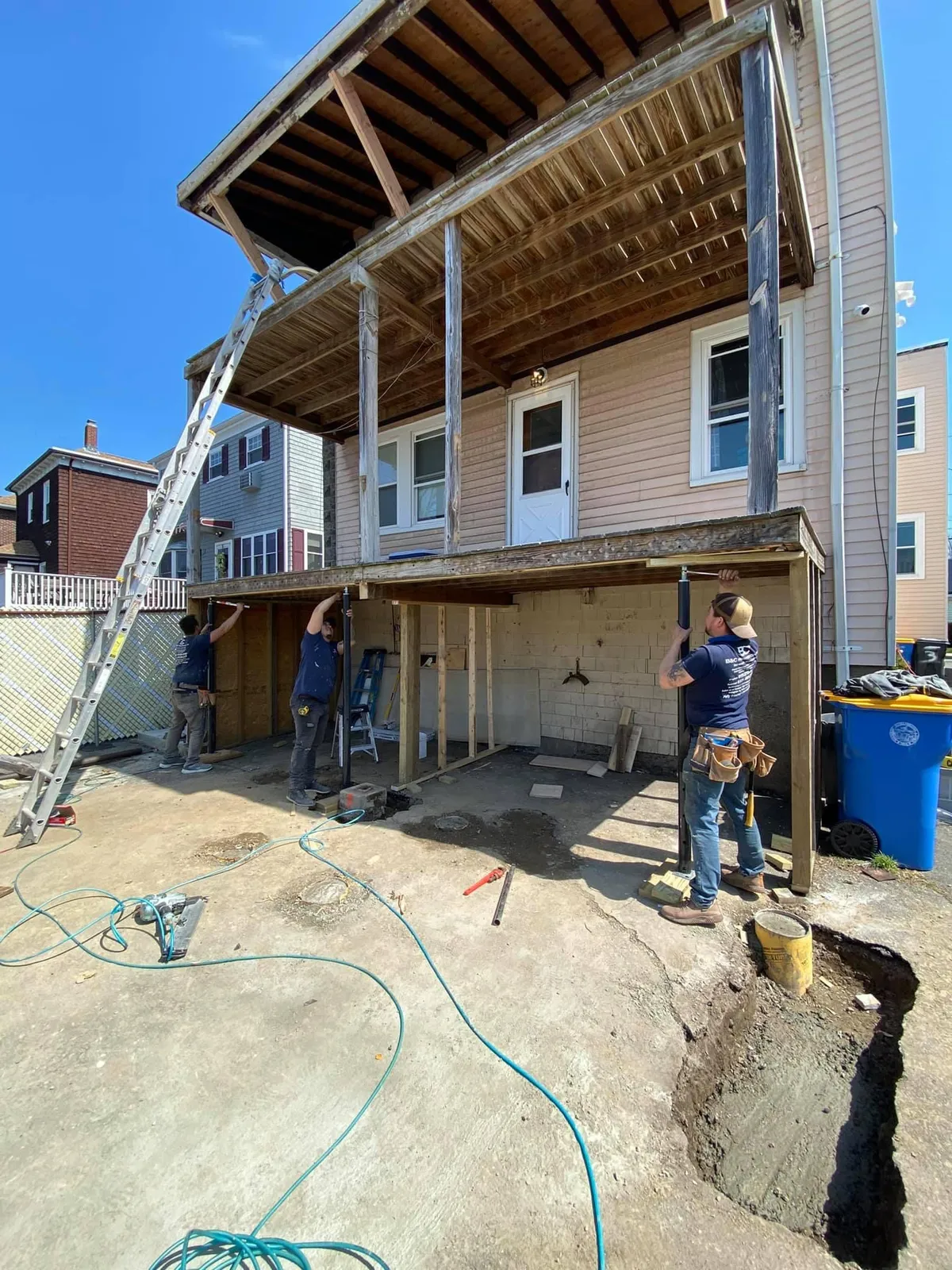 B&C FINISH SPECIALISTS LLC