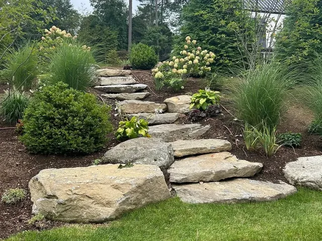 KENNY'S LANDSCAPING researched project photo